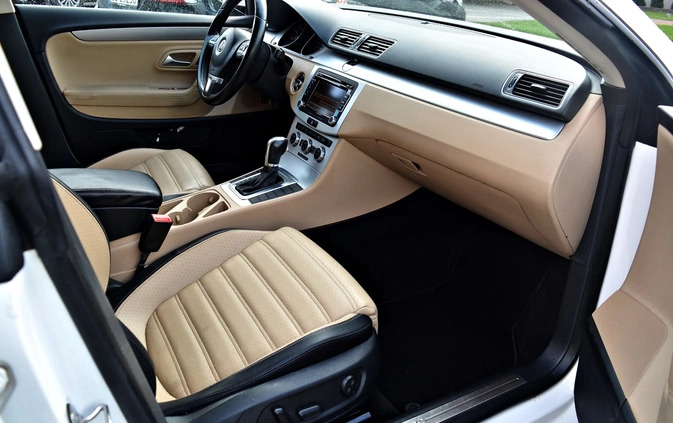 Volkswagen CC cena 39500 przebieg: 266000, rok produkcji 2013 z Żychlin małe 232